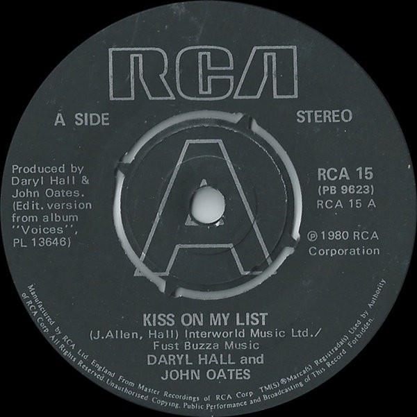 Daryl Hall & John Oates - Kiss On My List