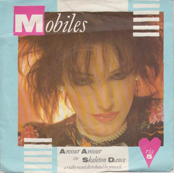 Mobiles - Amour Amour