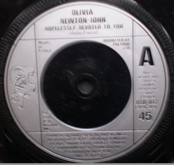 Olivia Newton-John - Hopelessly Devoted To You