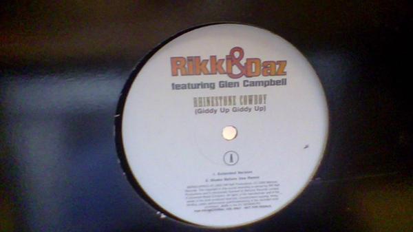 Rikki & Daz - Rhinestone Cowboy (Giddy Up Giddy Up)
